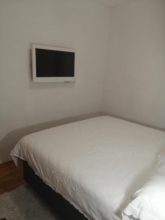 Apartmani Klisovic Split Bagian luar foto